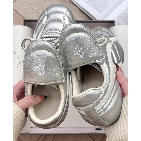 Damen Sportliche Sneakers mit modischen Details und atmungsaktiver Sohle EB