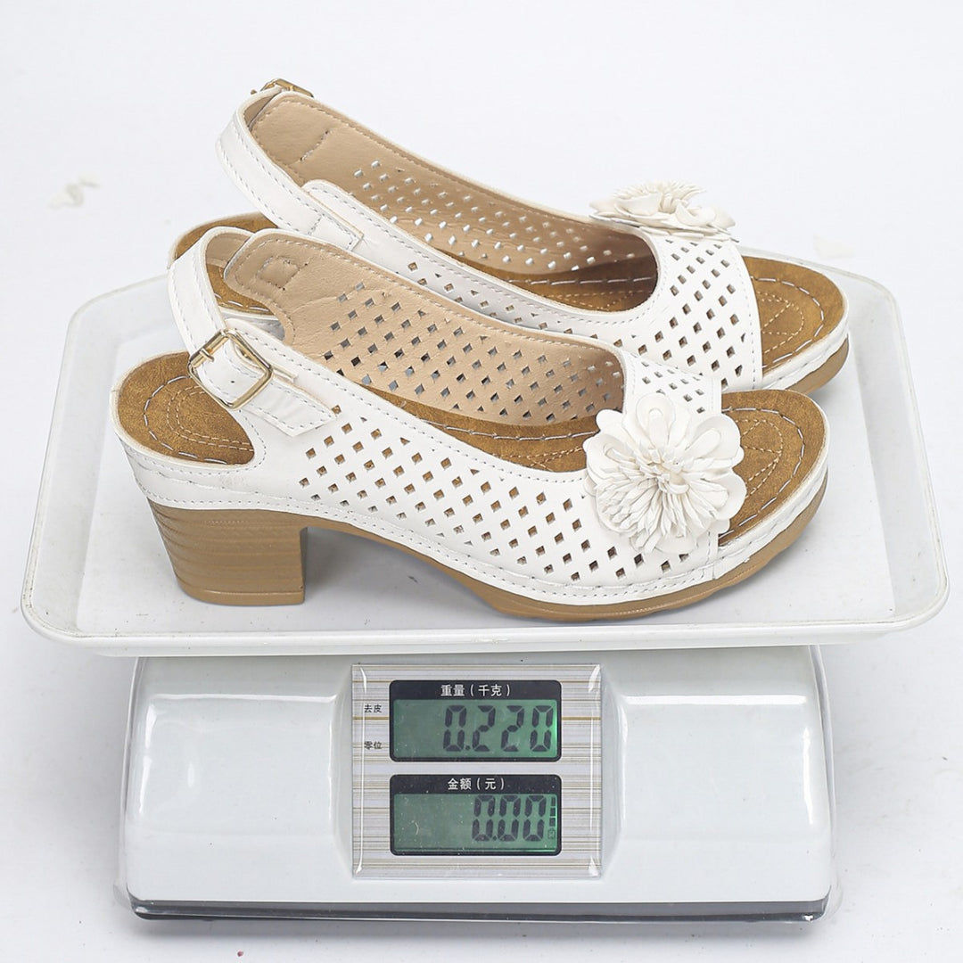Damen Slingback Sandalen mit dekorativem Blumendetail EB