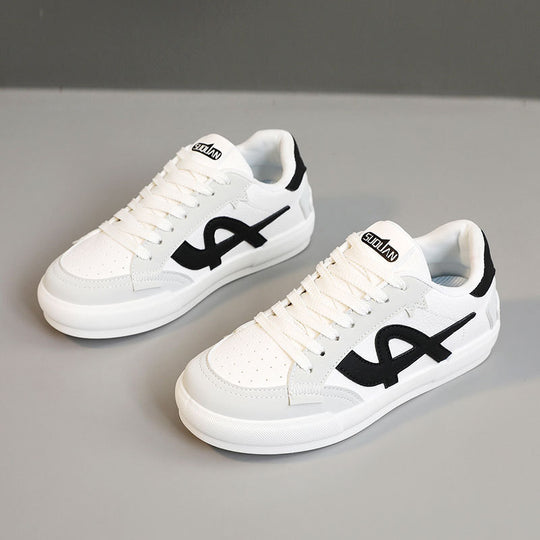 Damen Sportliche Sneaker mit perforiertem Obermaterial und robustem Gummizug EB