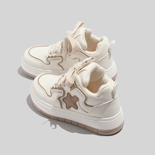 Damen Sportliche Winter Sneakers mit warmem Futter und verspieltem Sternenmotiv EB
