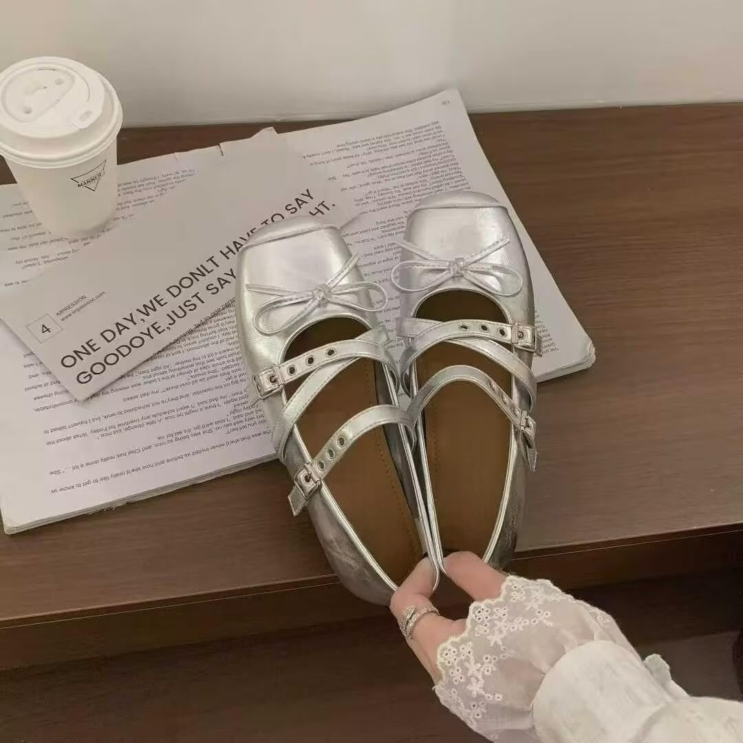 Damen Ballerina-Schuhe mit dekorativen Doppelschnallen und modischen Schleifen EB