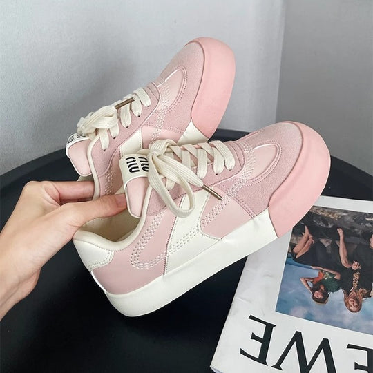 Damen Lifestyle-Sneaker mit strukturiertem Obermaterial und bequemer Dämpfung EB