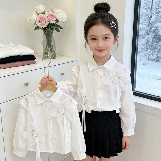 Mädchen Bluse mit floralen Applikationen und eleganten Rüschendetails EB
