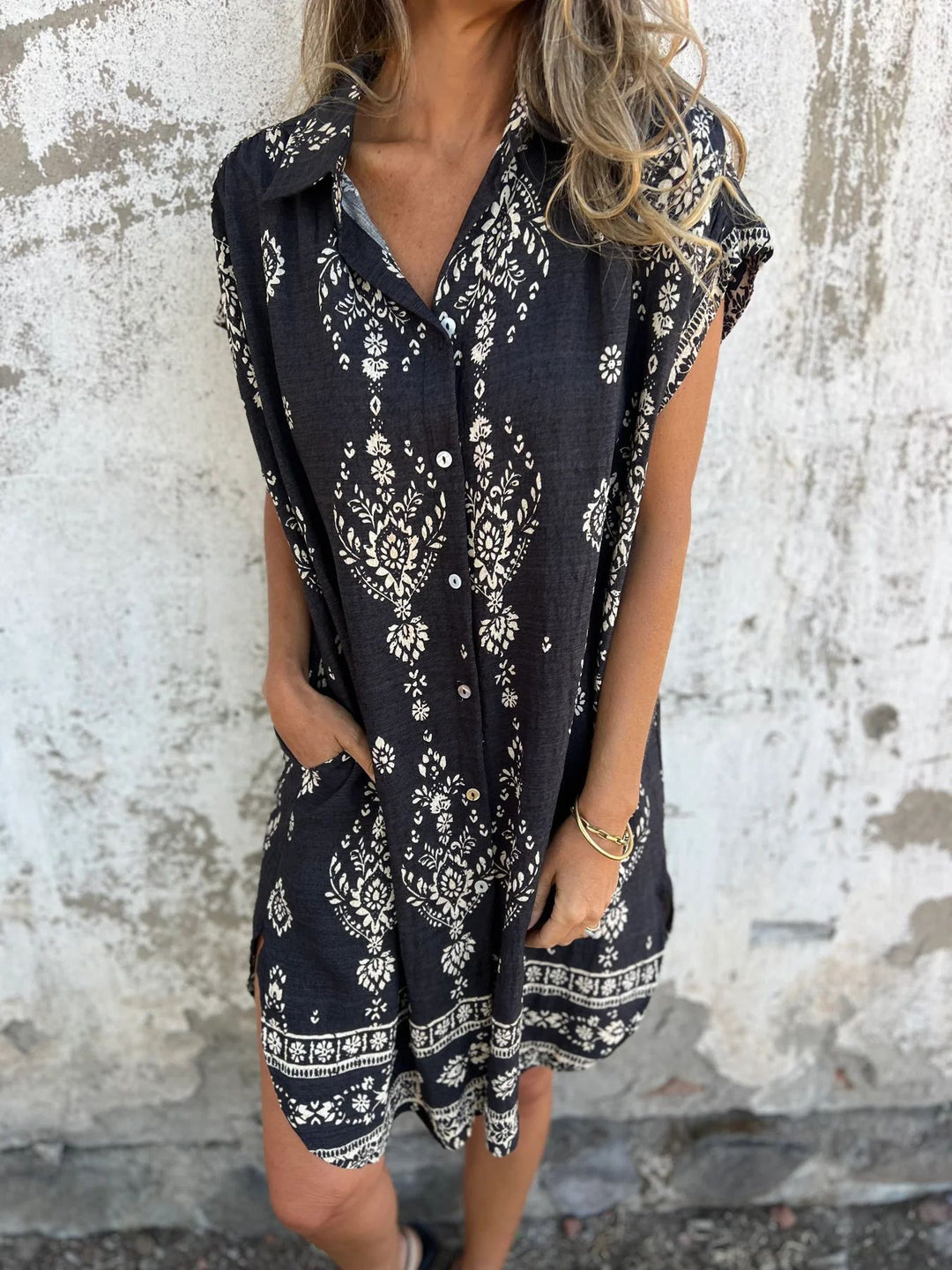 Damen modisches Hemdblusenkleid mit feinem Muster EB