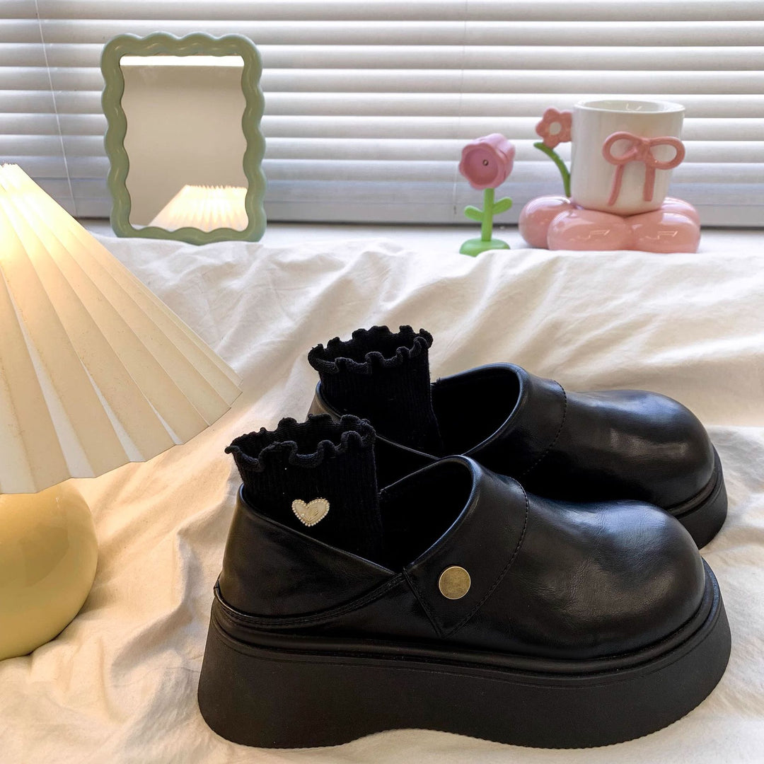 Damen Modische Clogs mit rutschfester Sohle und verspieltem Design EB