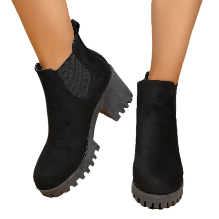 Damen nan Chelsea-Ankle-Boots mit grober Profilsohle, elastischen Seiteneinsätzen und Pull-Tab EB