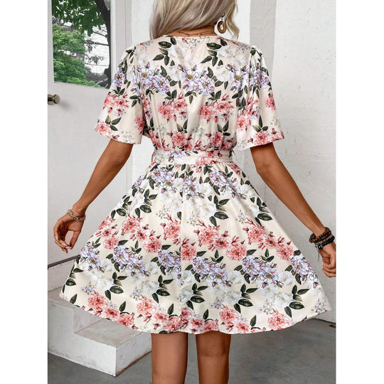 Damen Blumengemustertes Wickelkleid mit Taillengürtel EB