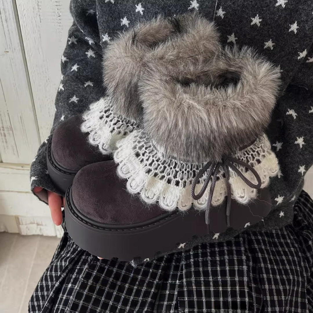 Damen Trendige Winterstiefel mit kuscheligem Kunstfellrand und dekorativer Spitzenverzierung EB