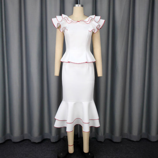 Damen figurbetontes Kleid mit voluminösem Rüschensaum und farbigem Akzent EB