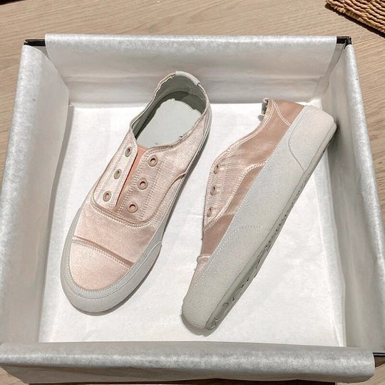 Damen sportliche Slip-On Sneakers mit satiniertem Obermaterial EB