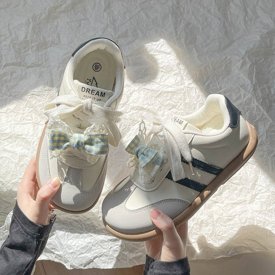 Damen Sneakers mit verspieltem Design und dekorativen Schleifen EB