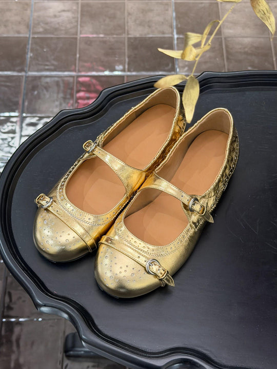 Damen elegante Ballerinas mit schimmerndem Riemchen und dekorativen Pünktchen EB