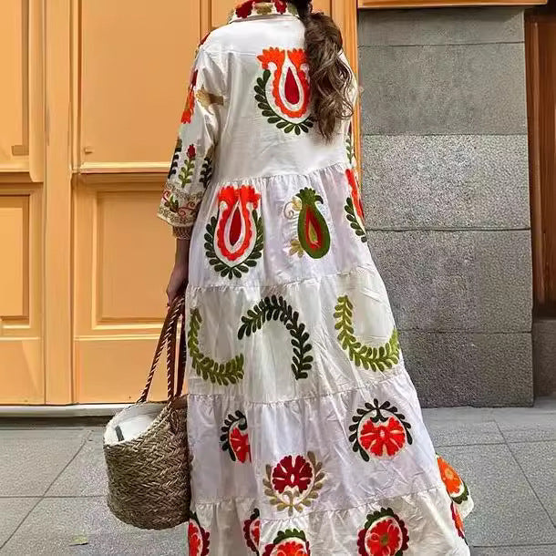 Damen Langarm-Teilkaro Kleid mit floralen Stickereien EB