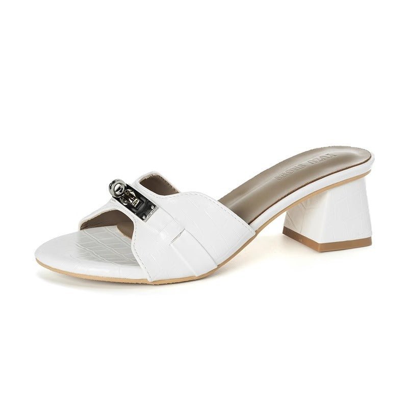 Damen Sling-Pumps mit elegantem Kettenakzent und modischem Schlangenlederdesign EB