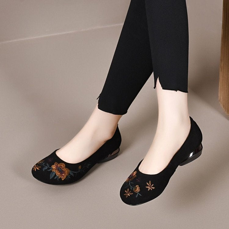 Damen Elegante Ballerinas mit floralem Stickdesign und weichem Futter EB