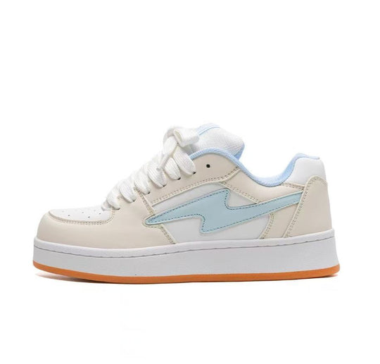 Damen Sneaker mit atmungsaktivem Mesh-Obermaterial und stoßdämpfender Sohle EB