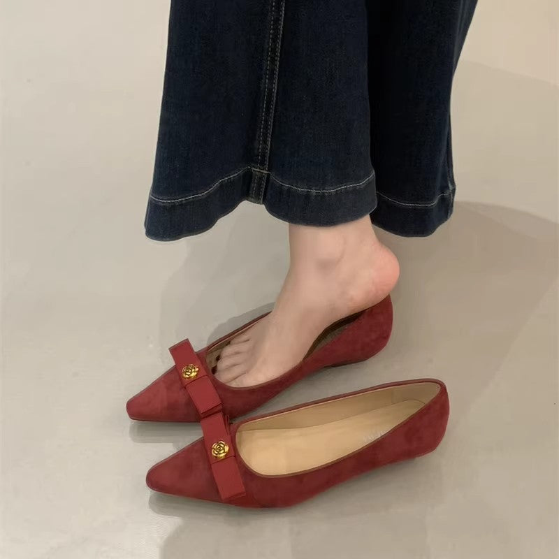 Damen stilvolle Ballerinas mit einzigartigem Schleifenakzent und hochwertiger Wildlederoberfläche EB