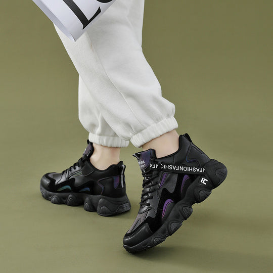 Damen sportliche Sneakers mit modischem Metallic-Design und dämpfender Sohle EB