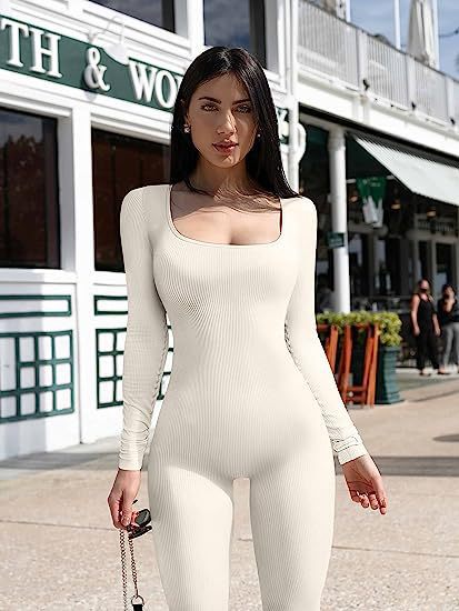 Damen nan figurbetonter gerippter Jumpsuit mit quadratischem Ausschnitt EB
