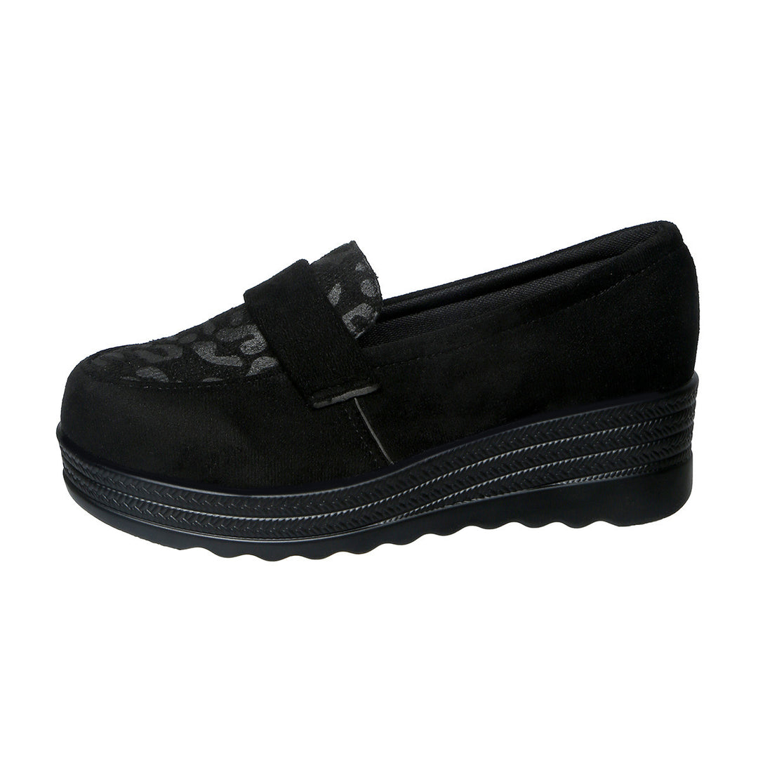 Damen Slipper mit eleganter Tierfell-Applikation und komfortablem Plateau EB