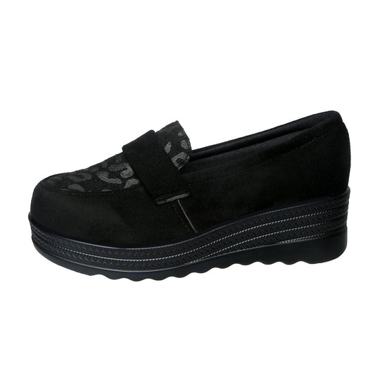Damen Slipper mit eleganter Tierfell-Applikation und komfortablem Plateau EB