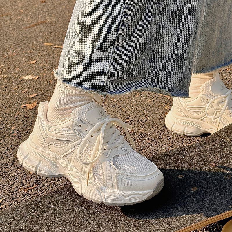Damen Sportliche Sneakers mit ergonomischer Dämpfung und atmungsaktivem Mesh-Obermaterial EB