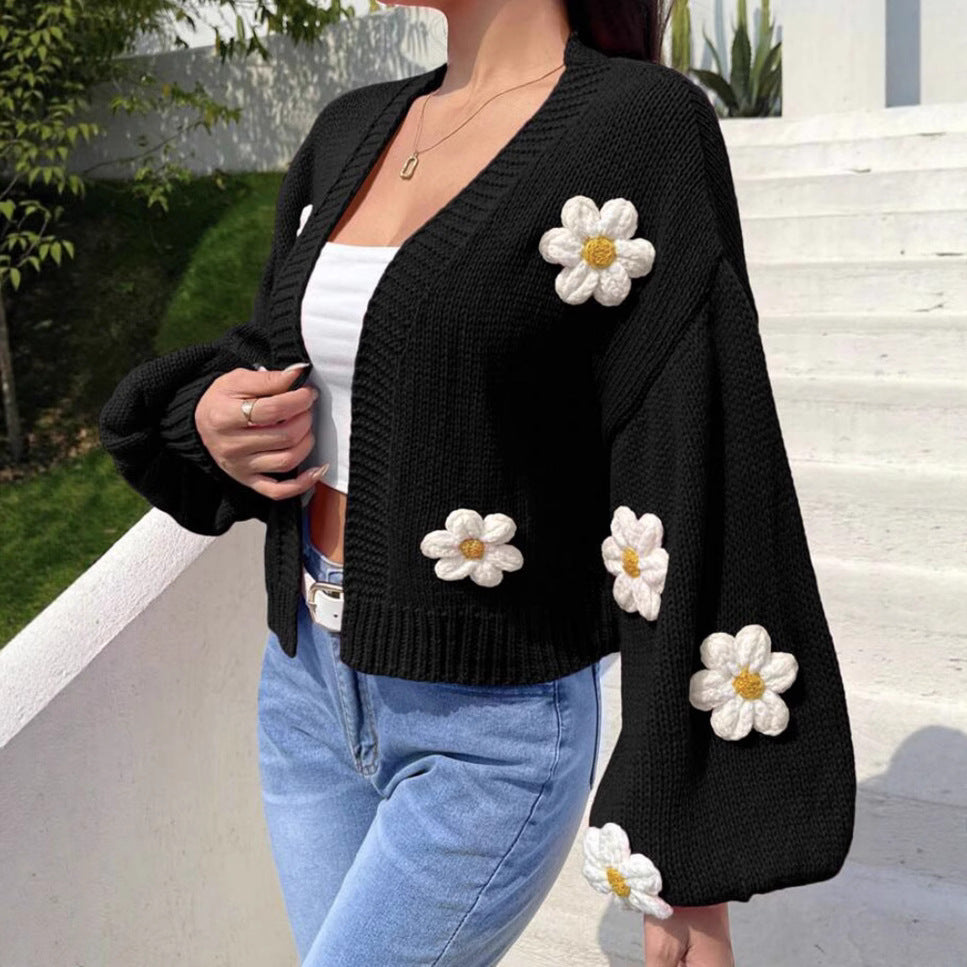 Damen Strickjacke mit floralen Applikationen und lockerer Passform EB