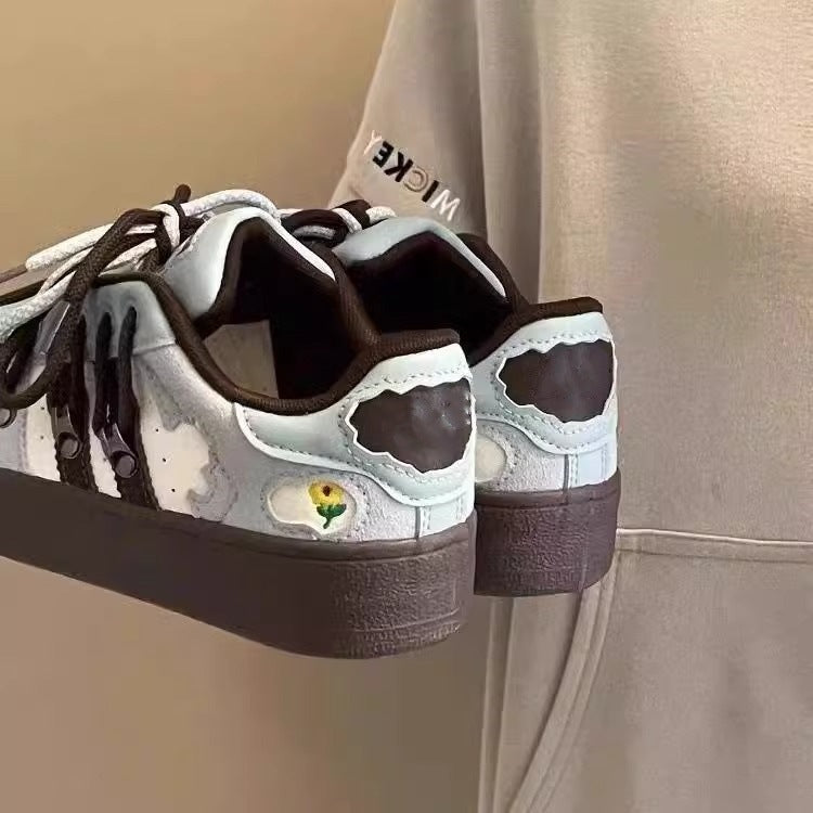Damen Sportliche Sneakers mit robustem Gummiprofil und atmungsaktiver Oberflächenstruktur EB