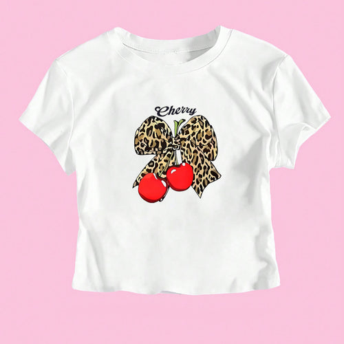 Damen Crop-T-Shirt mit verspieltem Leoparden-Schleifenmotiv und fruchtigem Print EB