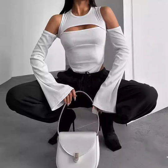 Damen Langarm-Shirt mit innovativem Cut-Out-Design und schmalen Ärmeln EB