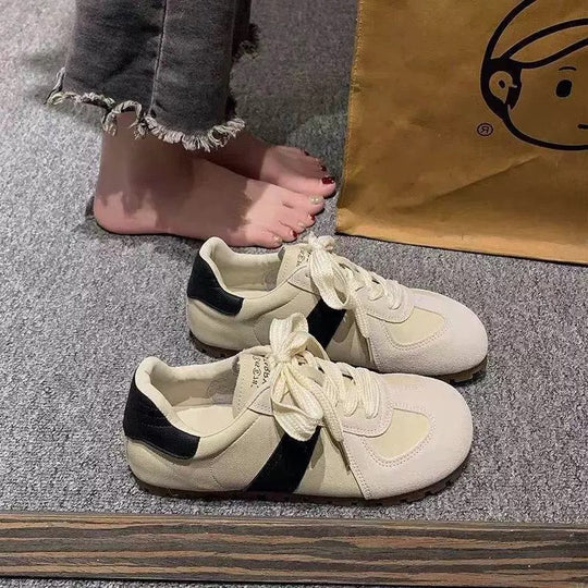 Damen Modische Sneaker mit strukturiertem Obermaterial und rutschfester Sohle EB