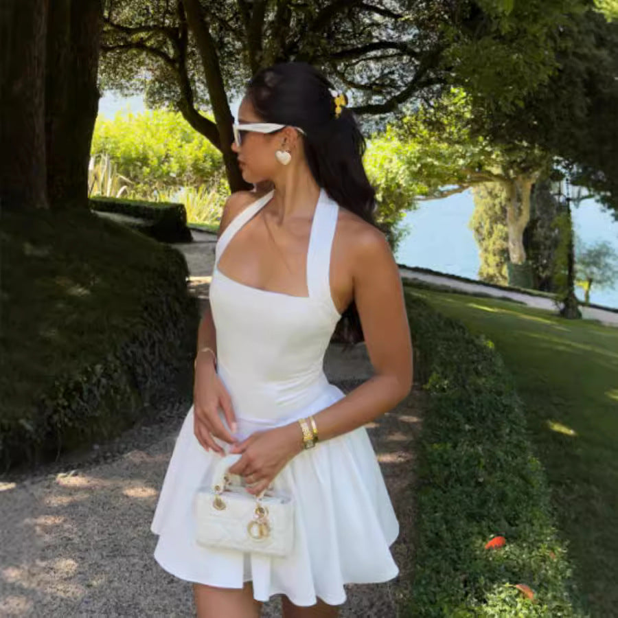 Damen Elegantes Hochzeitskleid mit schickem Halterdesign und schwingendem Rock EB