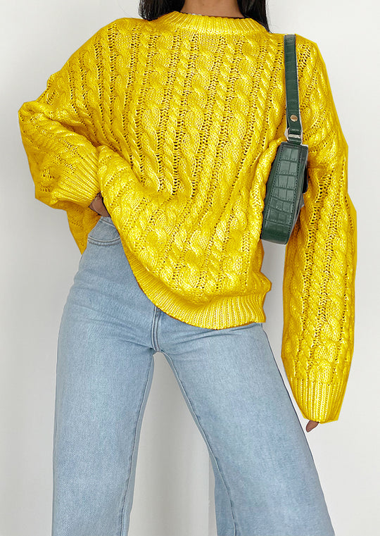 Damen Grobstrickpullover mit raffiniertem Zopfmuster aus weichem Material EB