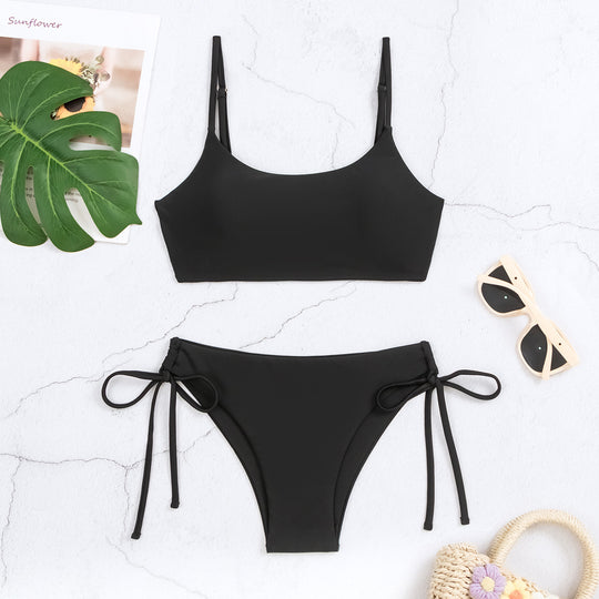 Damen Triangel-Bikini-Set mit verstellbaren Trägern und seitlichen Bändern EB