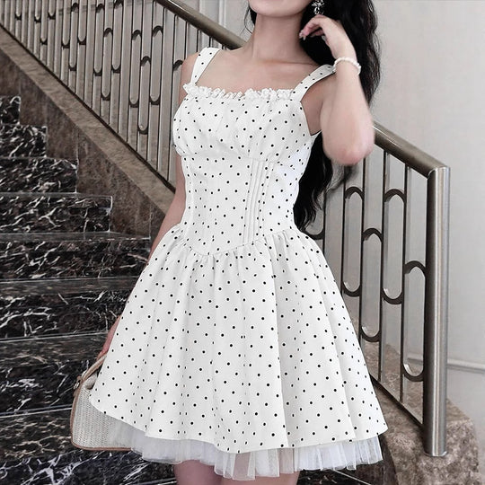Damen Sommerliches Kleid mit schwingendem Rock und Punktmuster EB