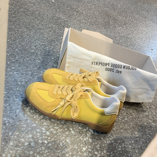 Damen modische Sneakers mit sportlichem Design und atmungsaktiver Obermaterialkombination EB