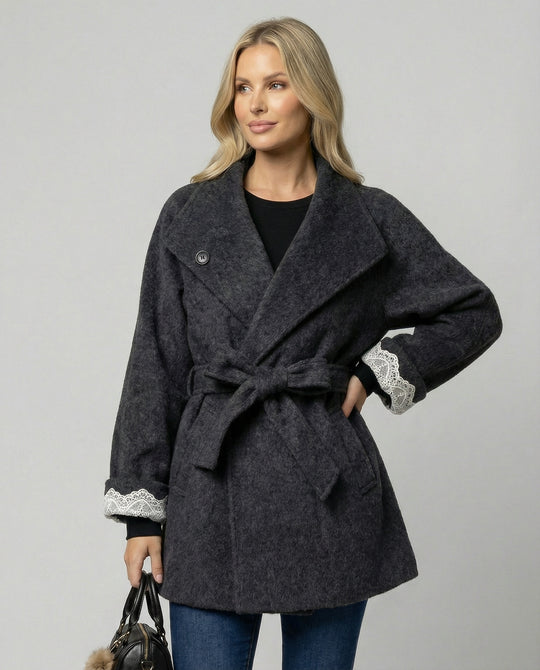 Damen taillierter Wollmix-Mantel mit Bindegürtel und Spitzmanschetten EB