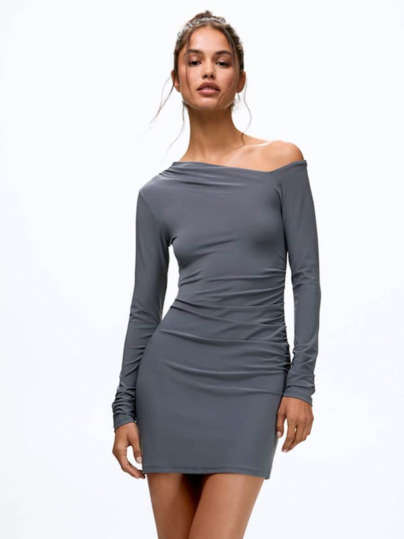 Damen Off-Shoulder Minikleid mit figurformendem Design und eleganter Raffung EB