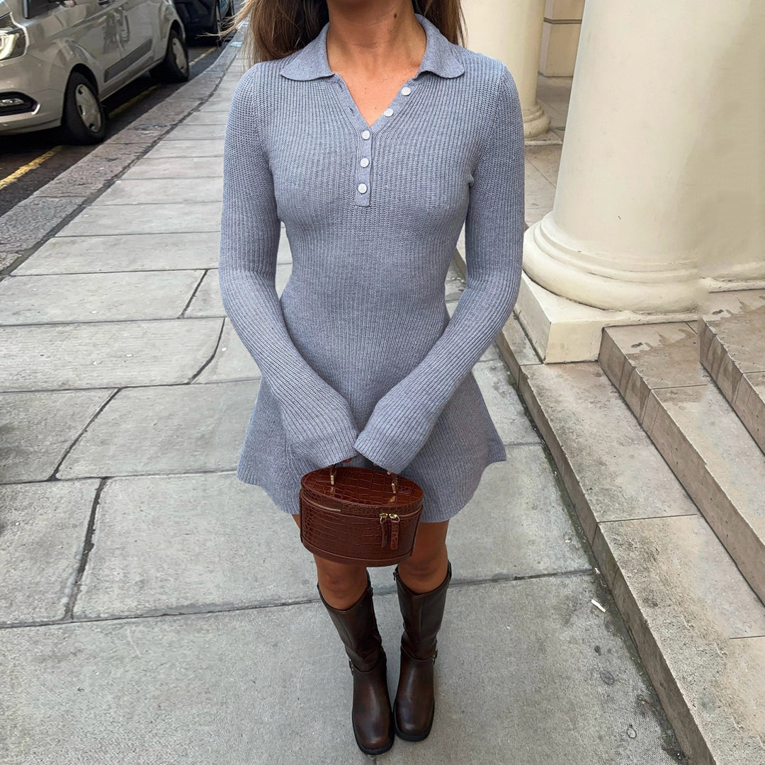 Damen nan geripptes Polokleid mit taillierter Miederform und ausgestelltem Volantrock EB