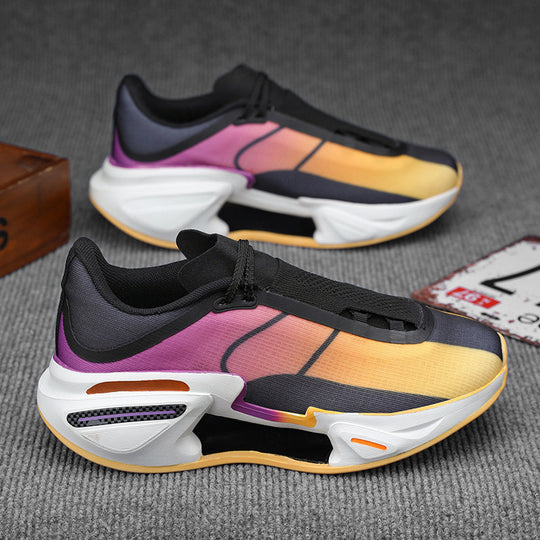 Herren moderne Sneaker mit skulpturierter Plateau-Performancesohle, nahtlosem Strickschaft und integrierter Fersenstütze EB