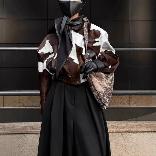 Damen modische Kurzjacke im auffälligen Kuhfell-Look mit akzenten EB