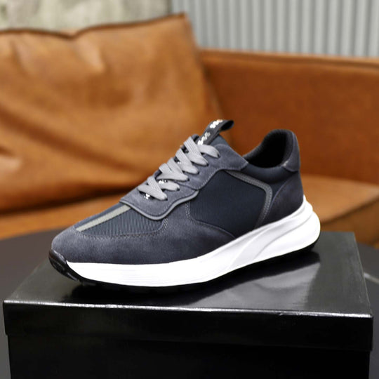 Damen Sportliche Sneakers mit modernem Design und dämpfender Sohle EB