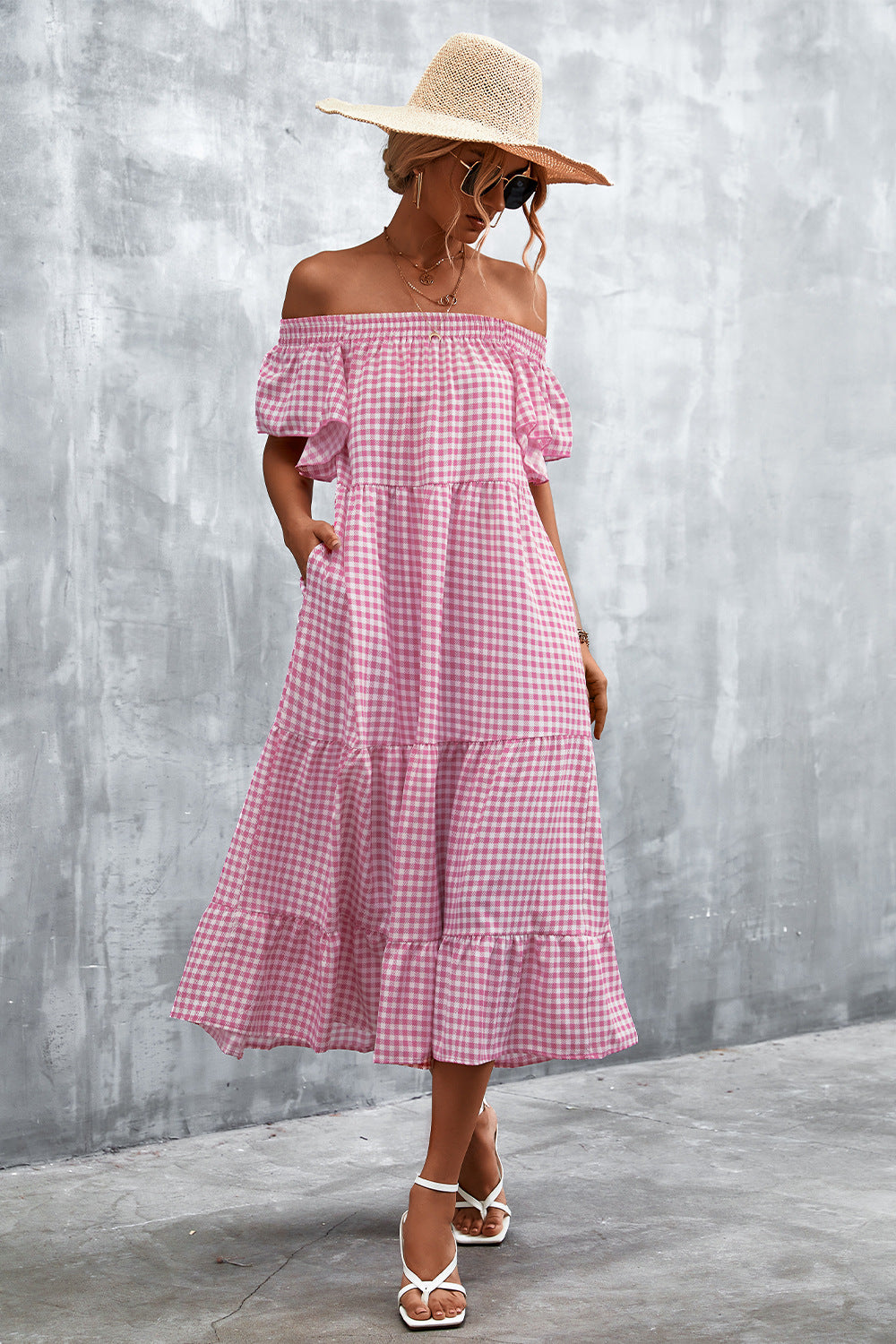 Damen Fließendes Maxikleid mit off-shoulder Design und Rüschensaum EB