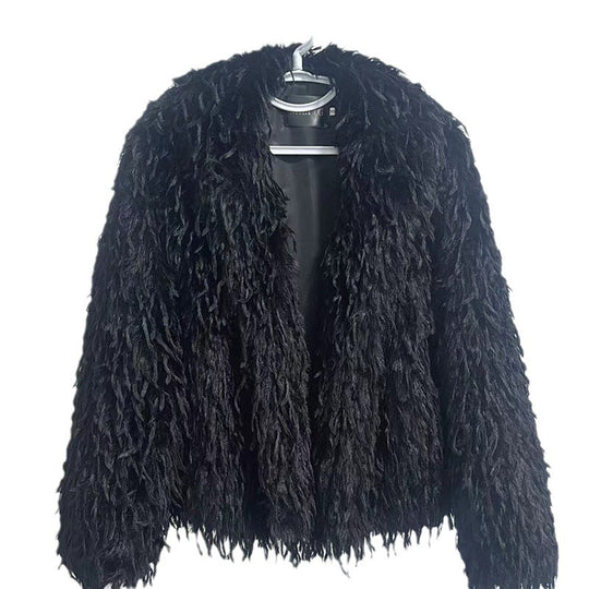 Damen Flauschige Kurzjacke aus Kunstpelz mit tiefem Schnitt EB