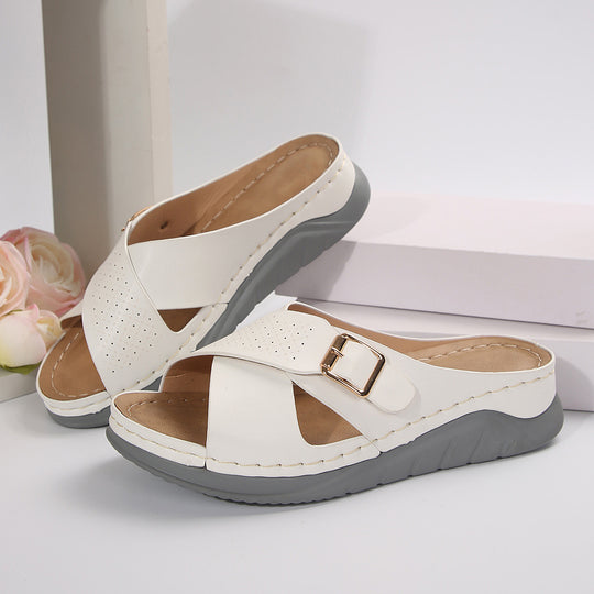 Damen bequeme Clogs mit modischer Schnallenapplikation und rutschfester Sohle EB