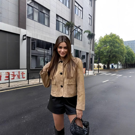 Damen modische Wildlederjacke mit aufgesetzten Taschen EB