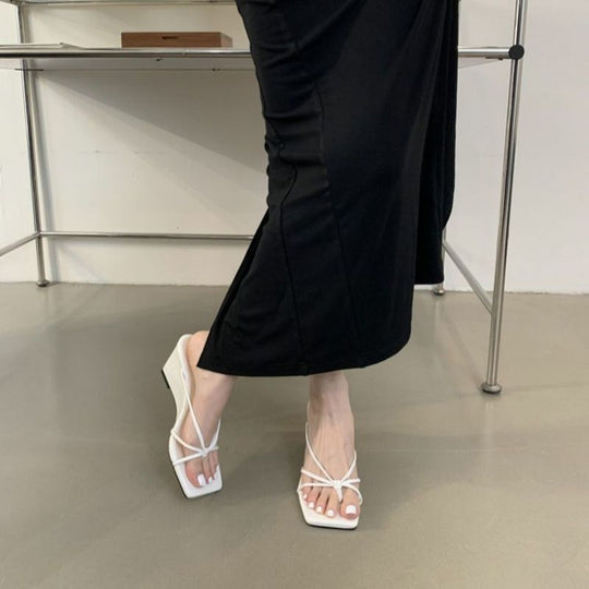 Damen elegante Wedgesandalen mit gekreuzten Riemen EB