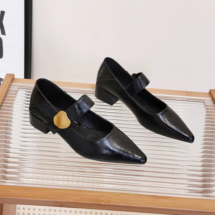 Damen elegante Pumps mit zierlichen Riemen und geschmackvoller Schließe EB