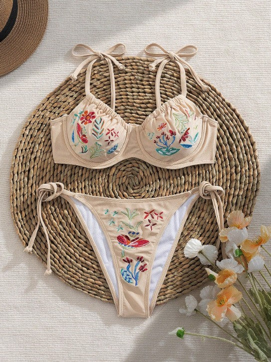 Damen Eleganter Bikini mit kunstvollen Stickereien EB