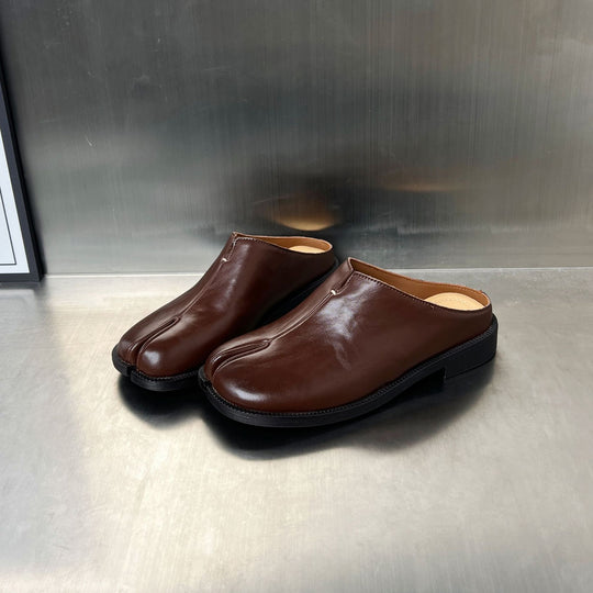 Damen modische Clogs mit einzigartigem Design und bequemer Schnallenverzierung EB